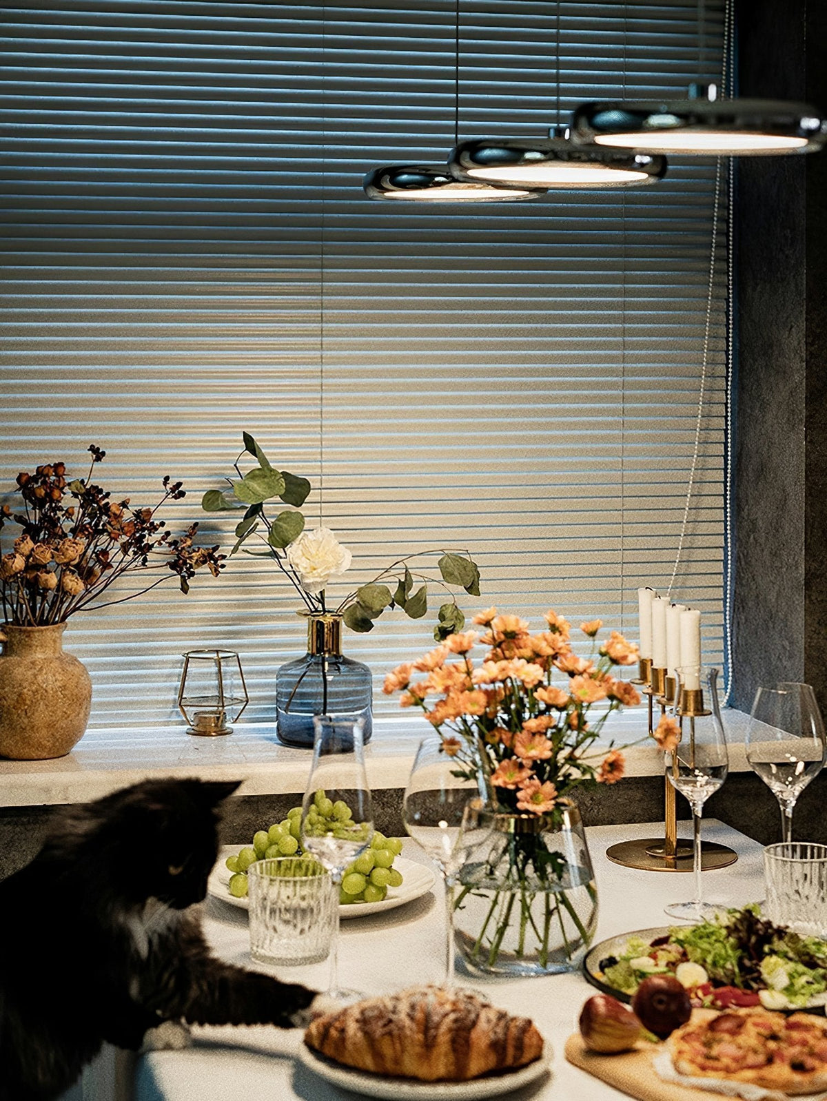 Giro Pendant Light