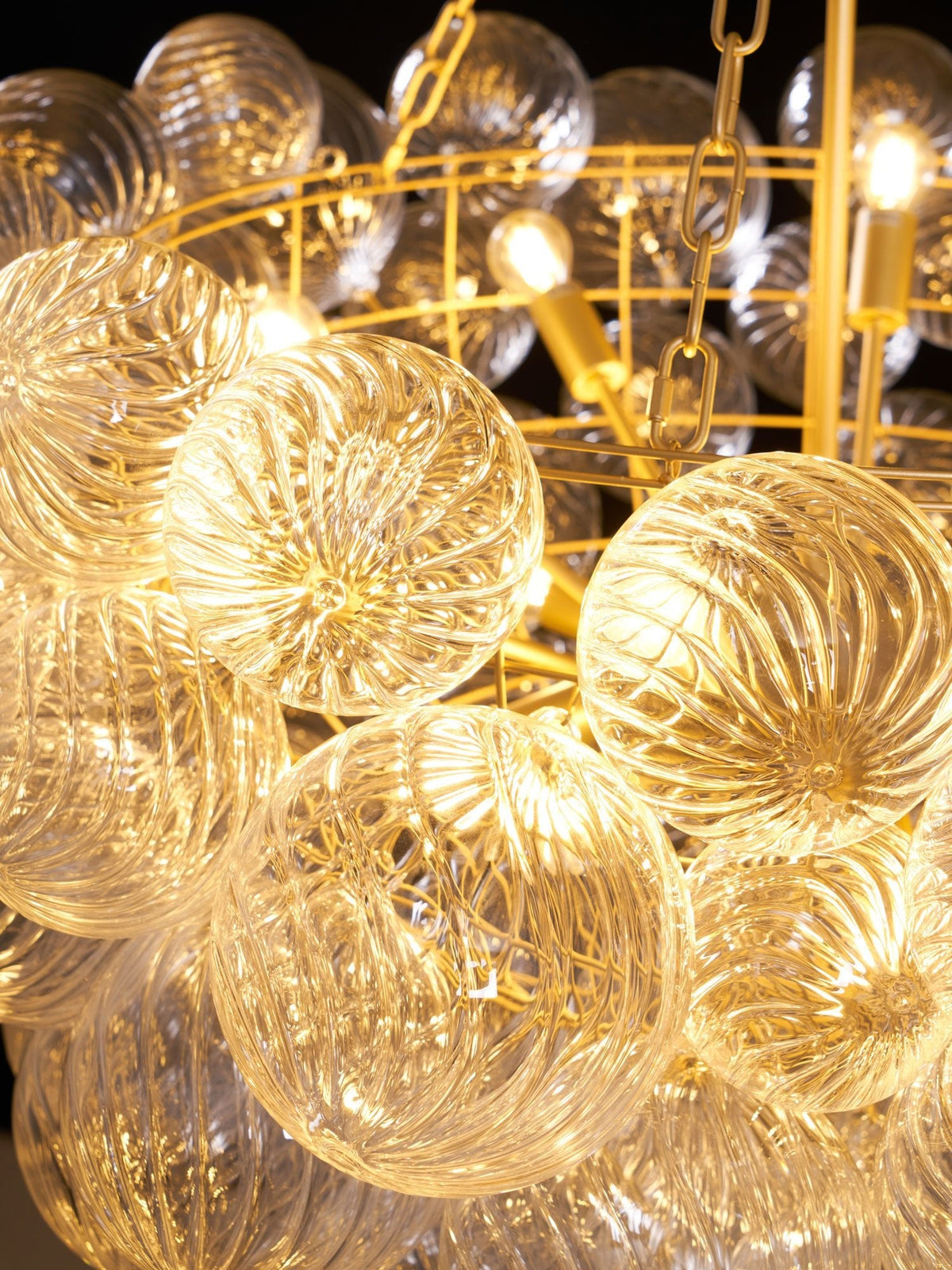 Lumière Cascade Glass Ball Chandelier – Modern Sculptural Pendant Light