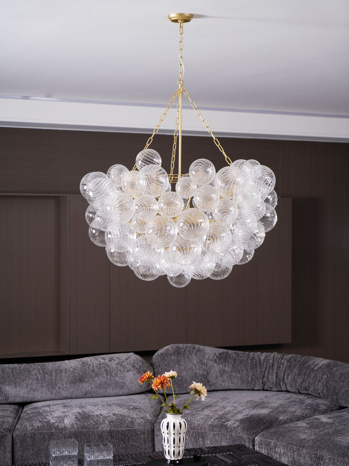 Lumière Cascade Glass Ball Chandelier – Modern Sculptural Pendant Light