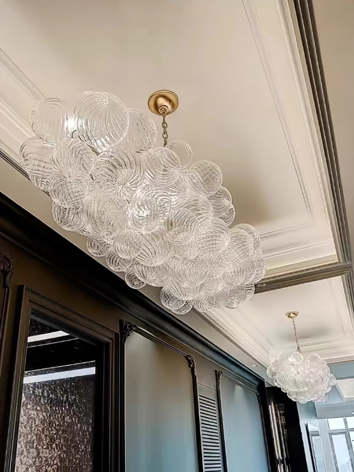 Lumière Cascade Glass Ball Chandelier – Modern Sculptural Pendant Light
