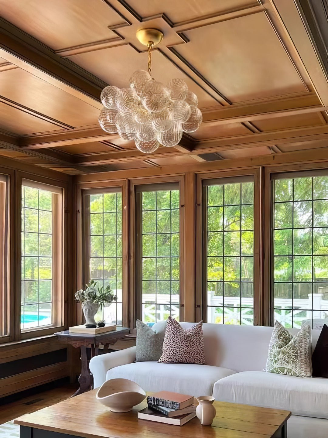 Lumière Cascade Glass Ball Chandelier – Modern Sculptural Pendant Light