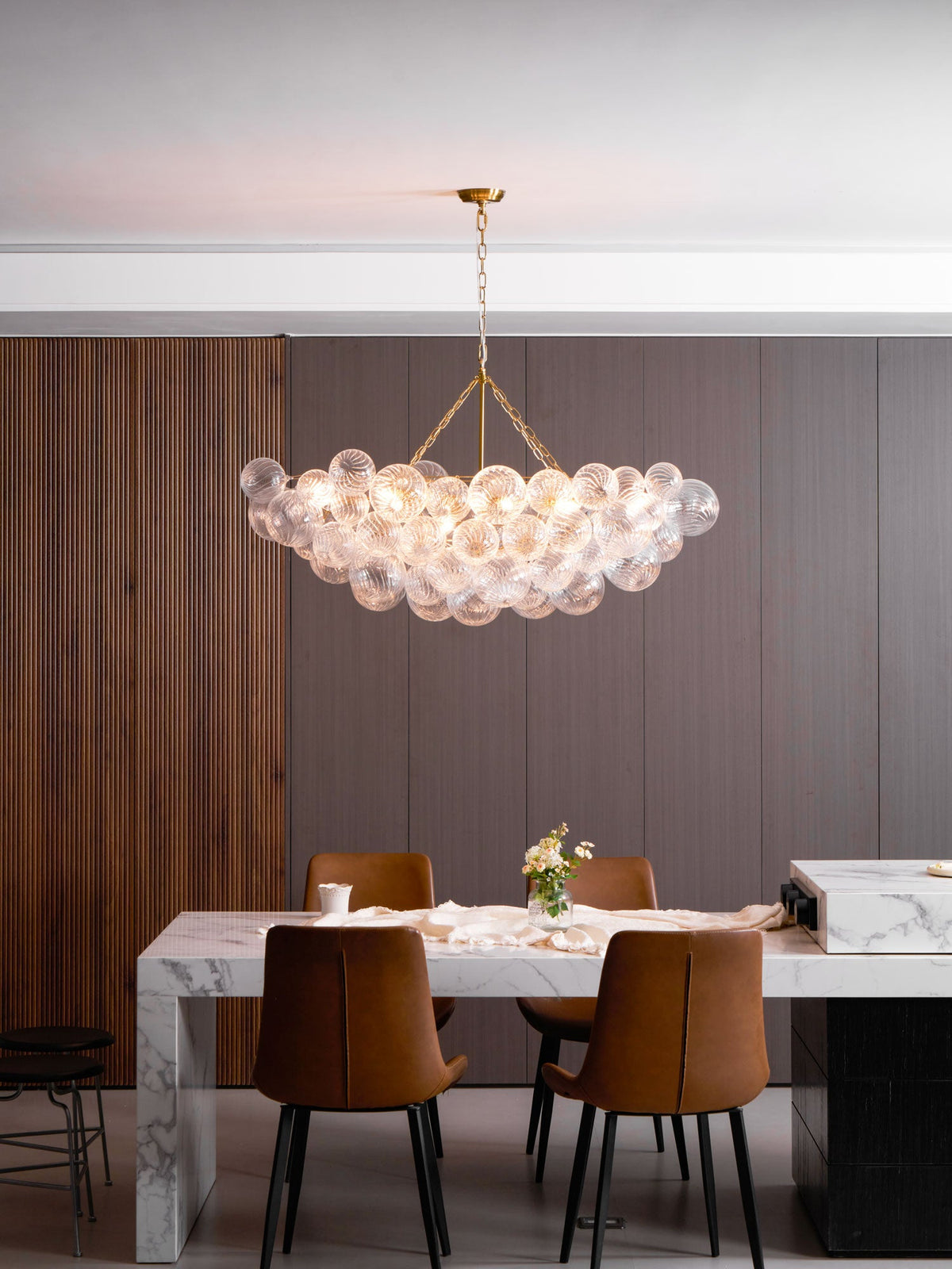 Lumière Cascade Glass Ball Chandelier – Modern Sculptural Pendant Light