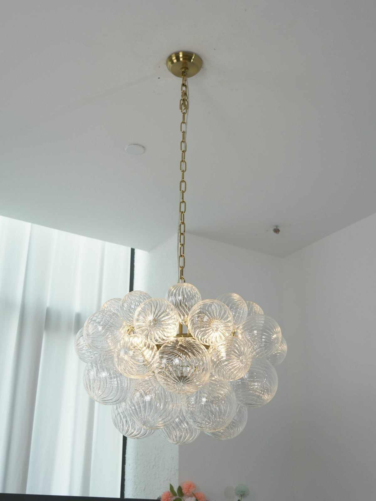 Lumière Cascade Glass Ball Chandelier – Modern Sculptural Pendant Light