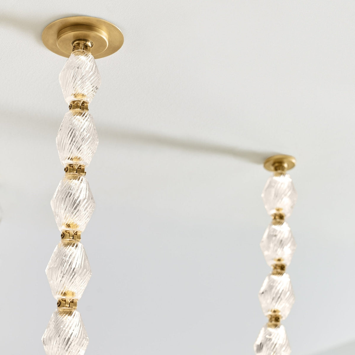 Riviere Glass Chain Chandelier – Modern Linear LED Pendant Light