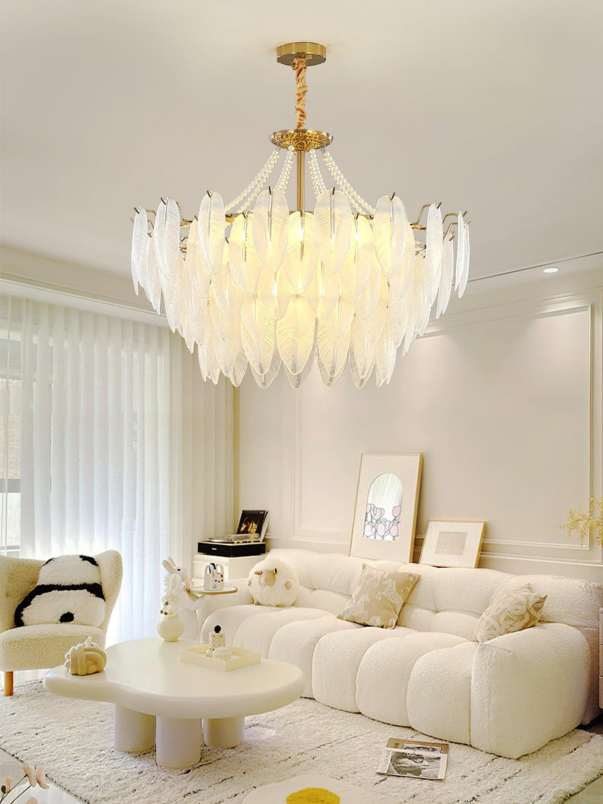 glass-feather-pearl-chandelier