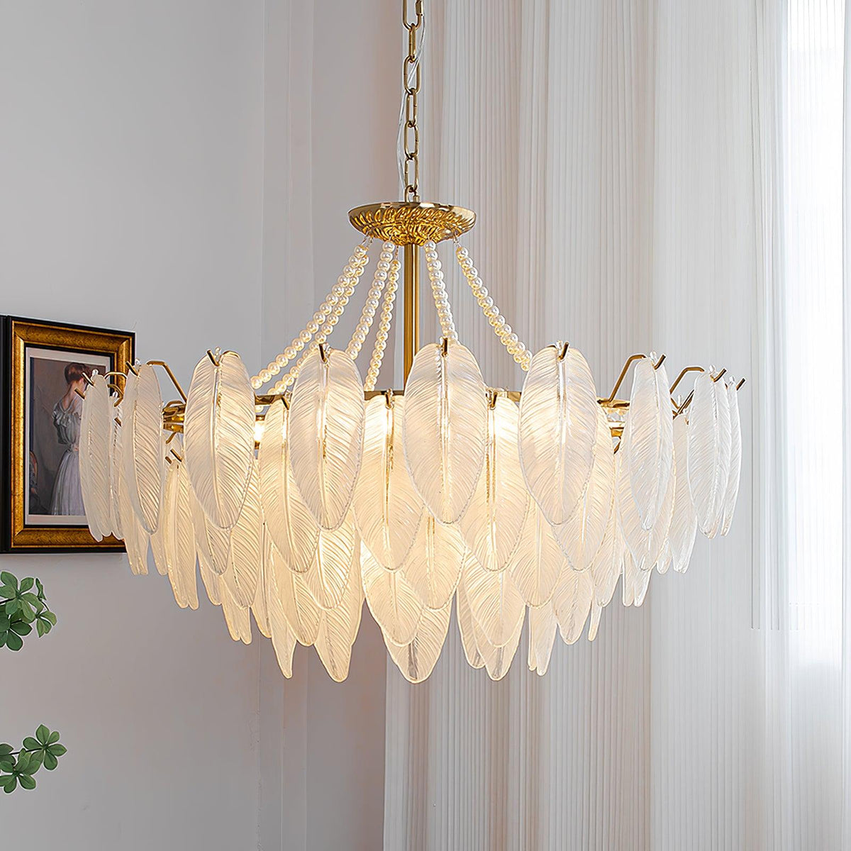 glass-feather-pearl-chandelier