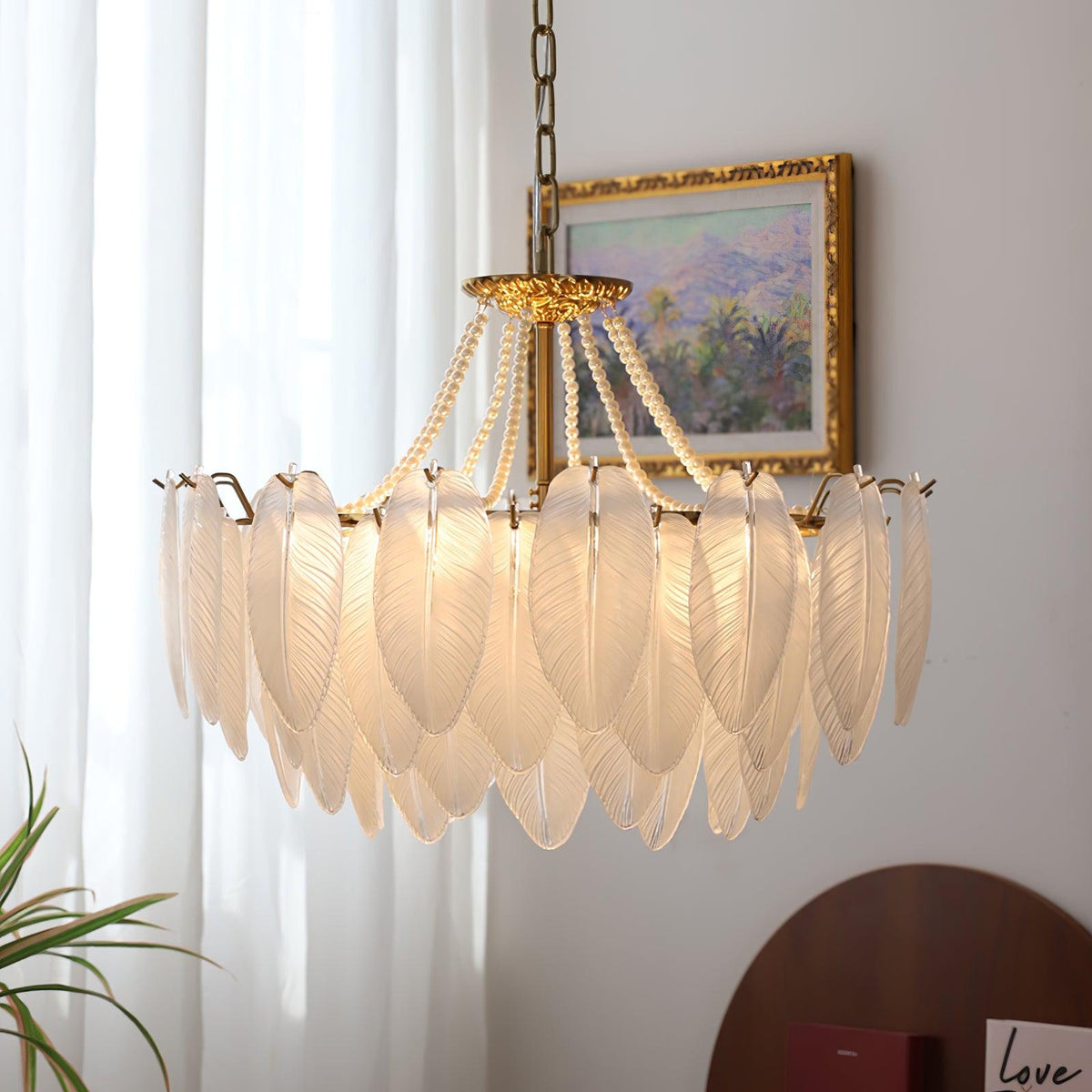 glass-feather-pearl-chandelier