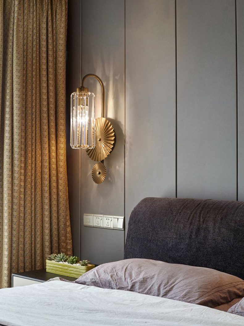 Gold Plate Crystal Wall Lamp