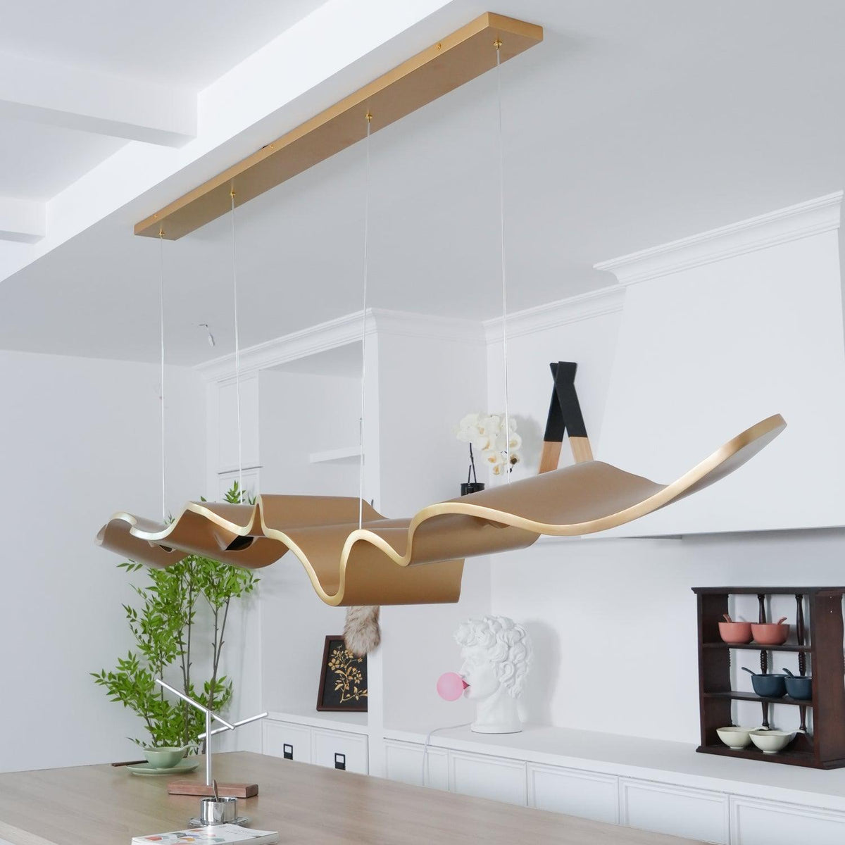 gold-ribbon-chandelier
