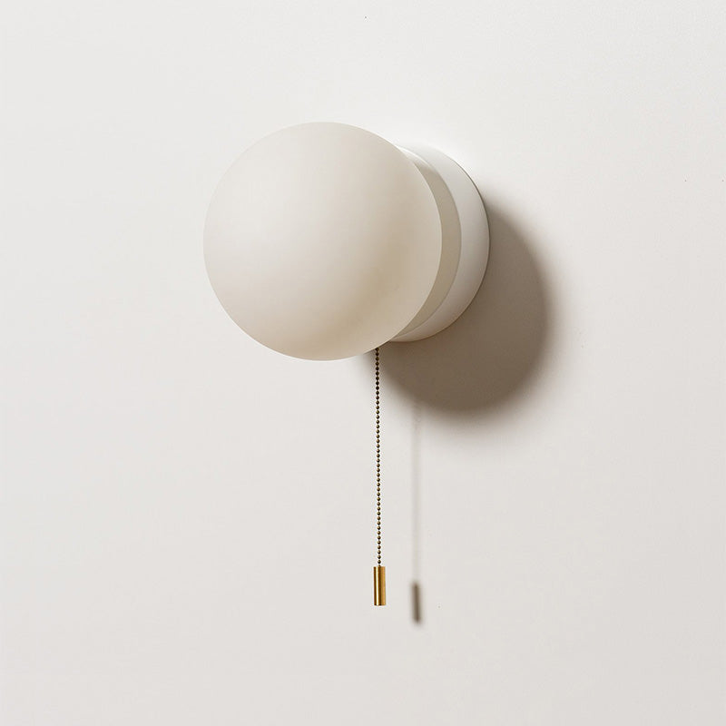 gram-wall-lamp