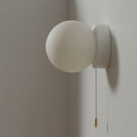 gram-wall-lamp