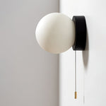 gram-wall-lamp