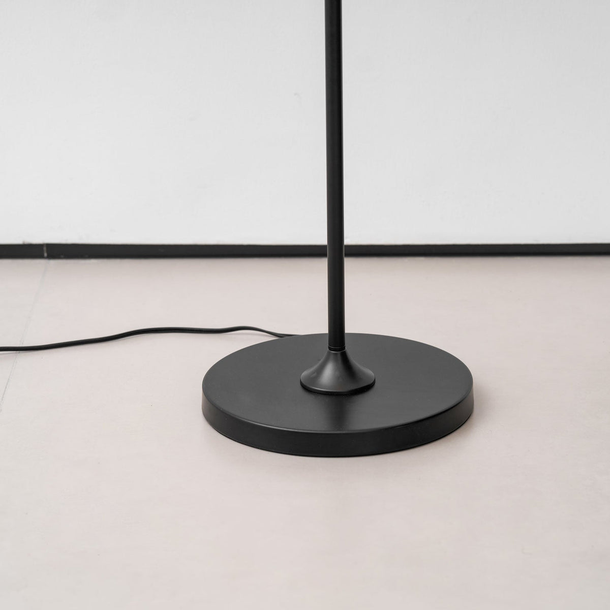 grape-floor-lamp