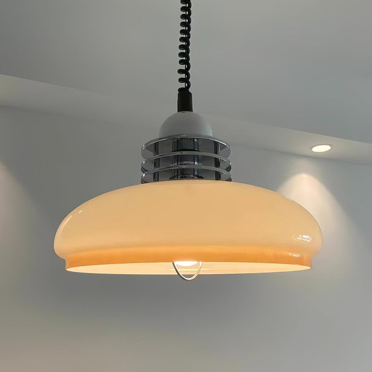 great-mongolian-su-pendant-light