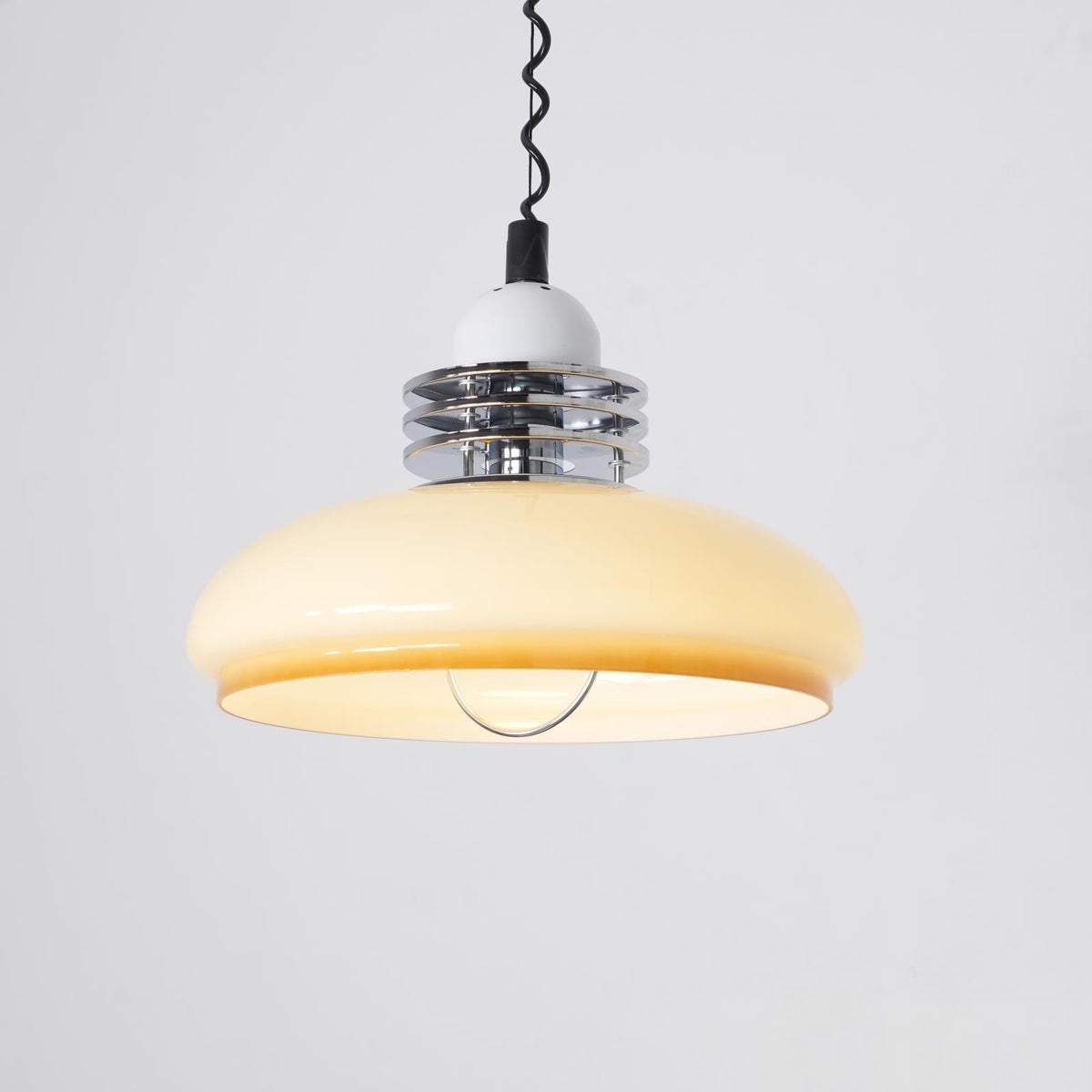 great-mongolian-su-pendant-light
