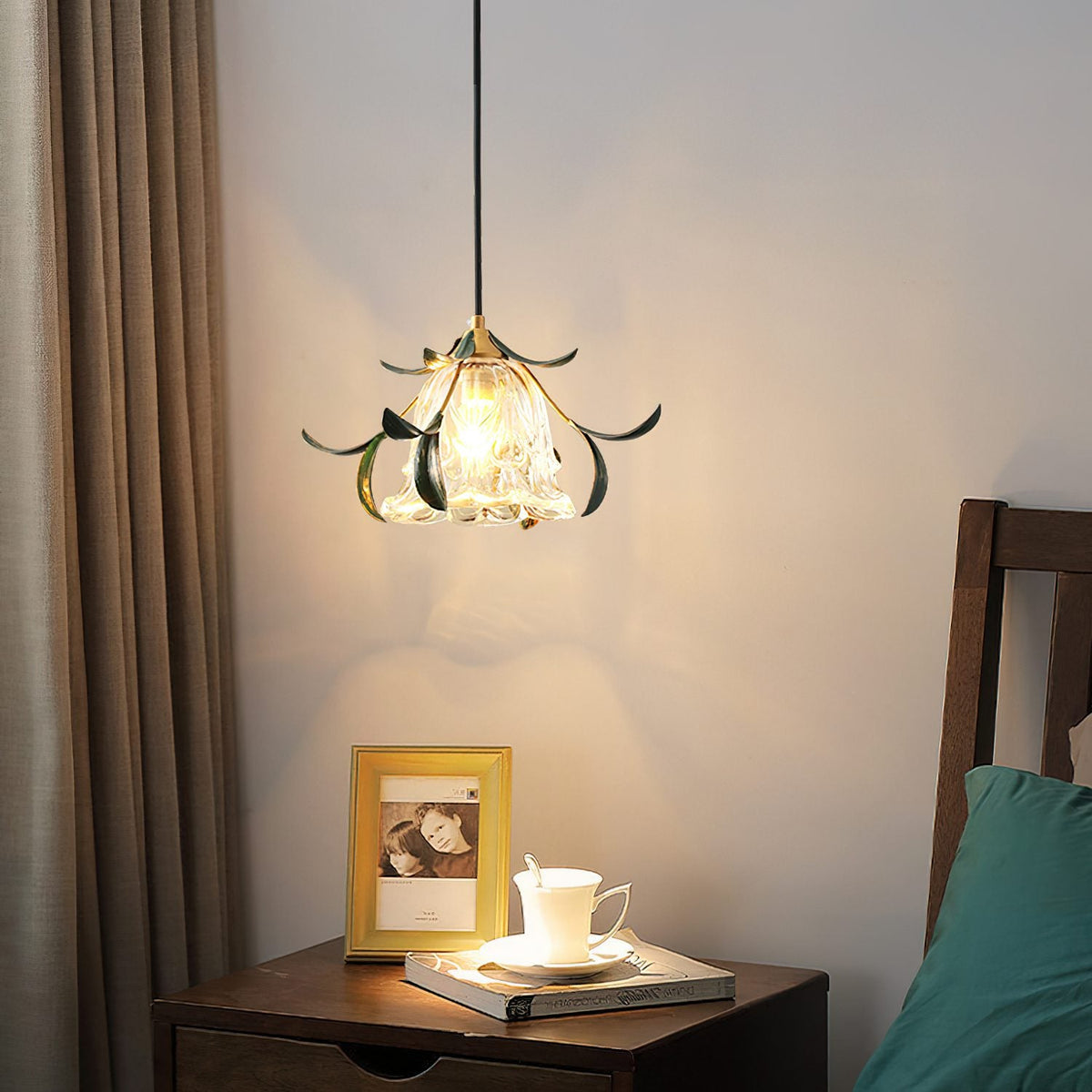 Green Leaf Floral Pendant Light