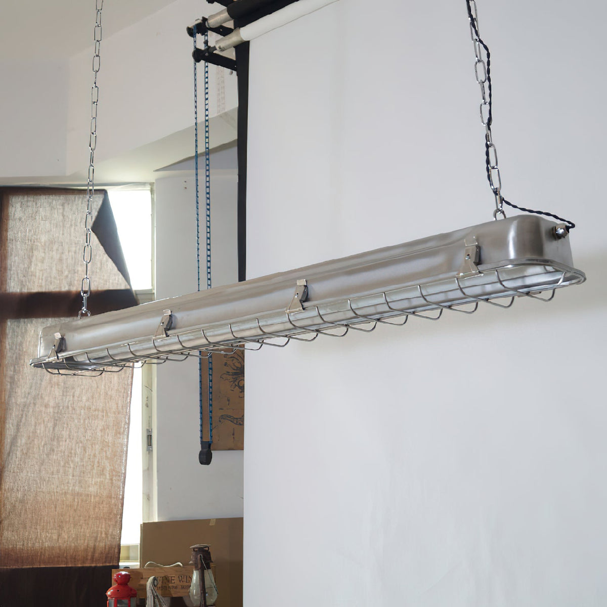 gta-cage-pendant-light