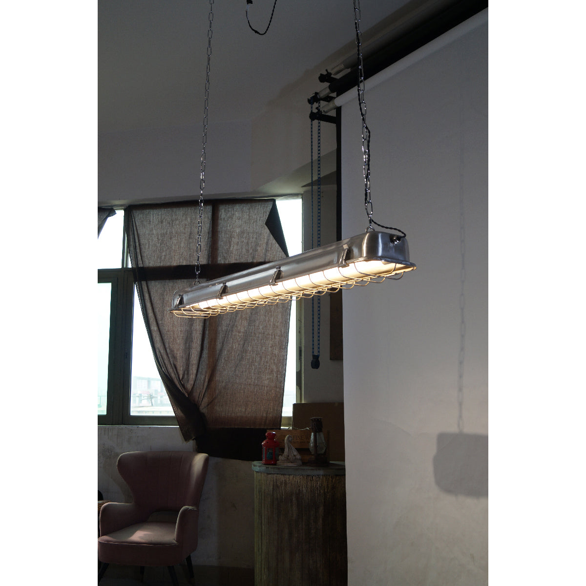 gta-cage-pendant-light