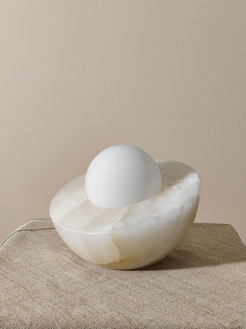 Halo Pebble Stone Table Lamp – Natural Onyx Base with Frosted Glass Globe