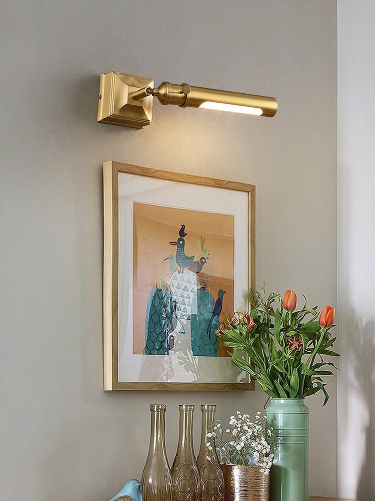 Harlow Brass LED Wall Sconce for Modern Interiors