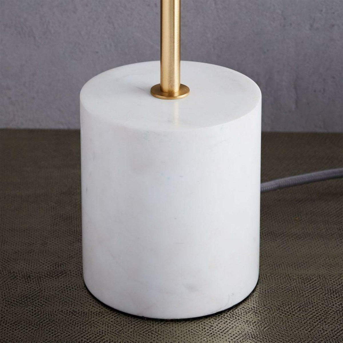 harper-globe-table-lamp