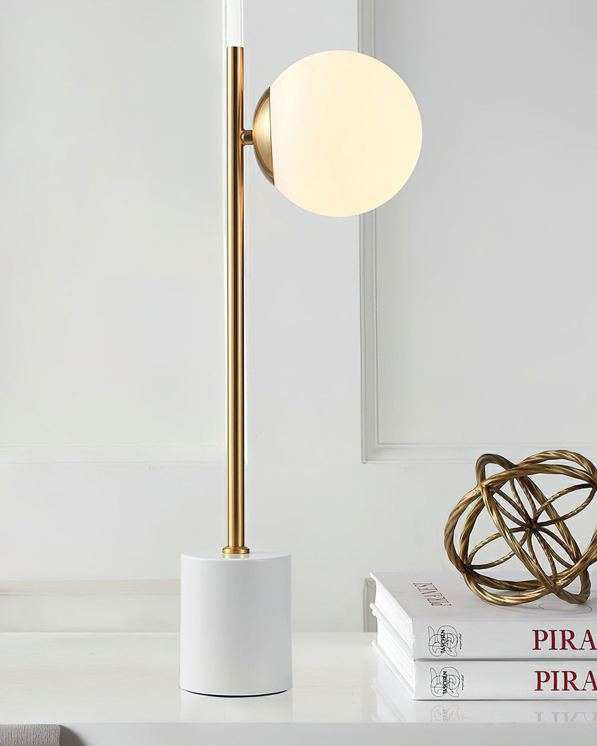 harper-globe-table-lamp