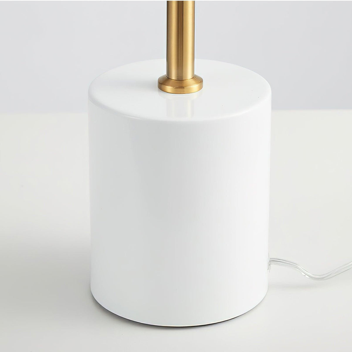 harper-globe-table-lamp