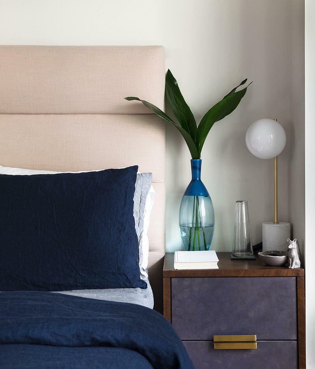 harper-globe-table-lamp