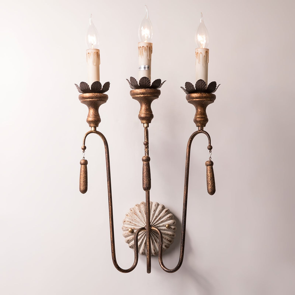olivia-wall-lamp
