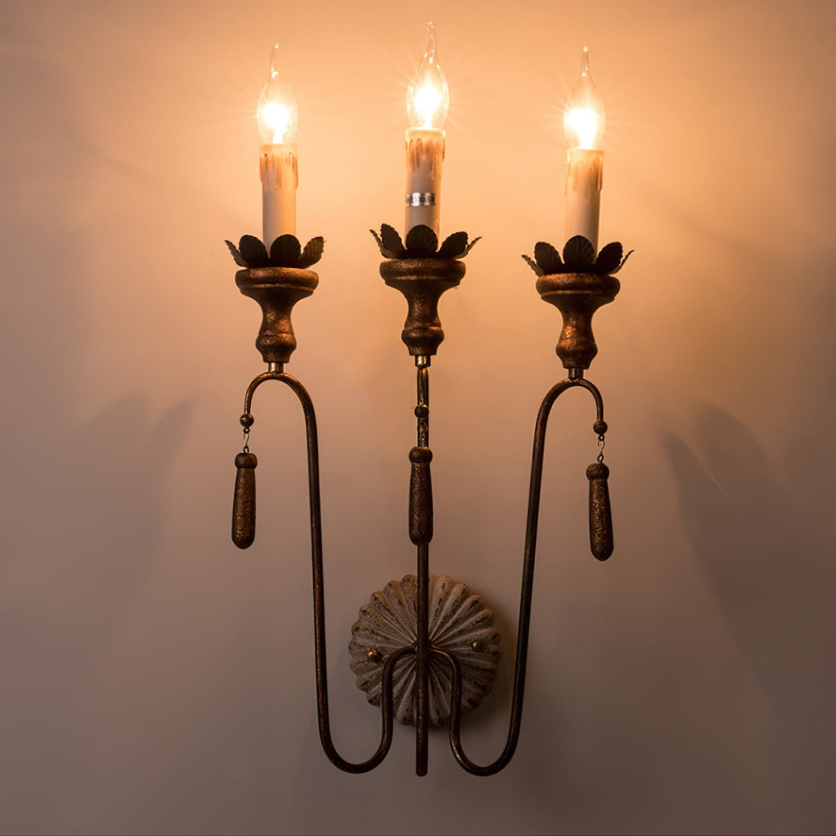 olivia-wall-lamp