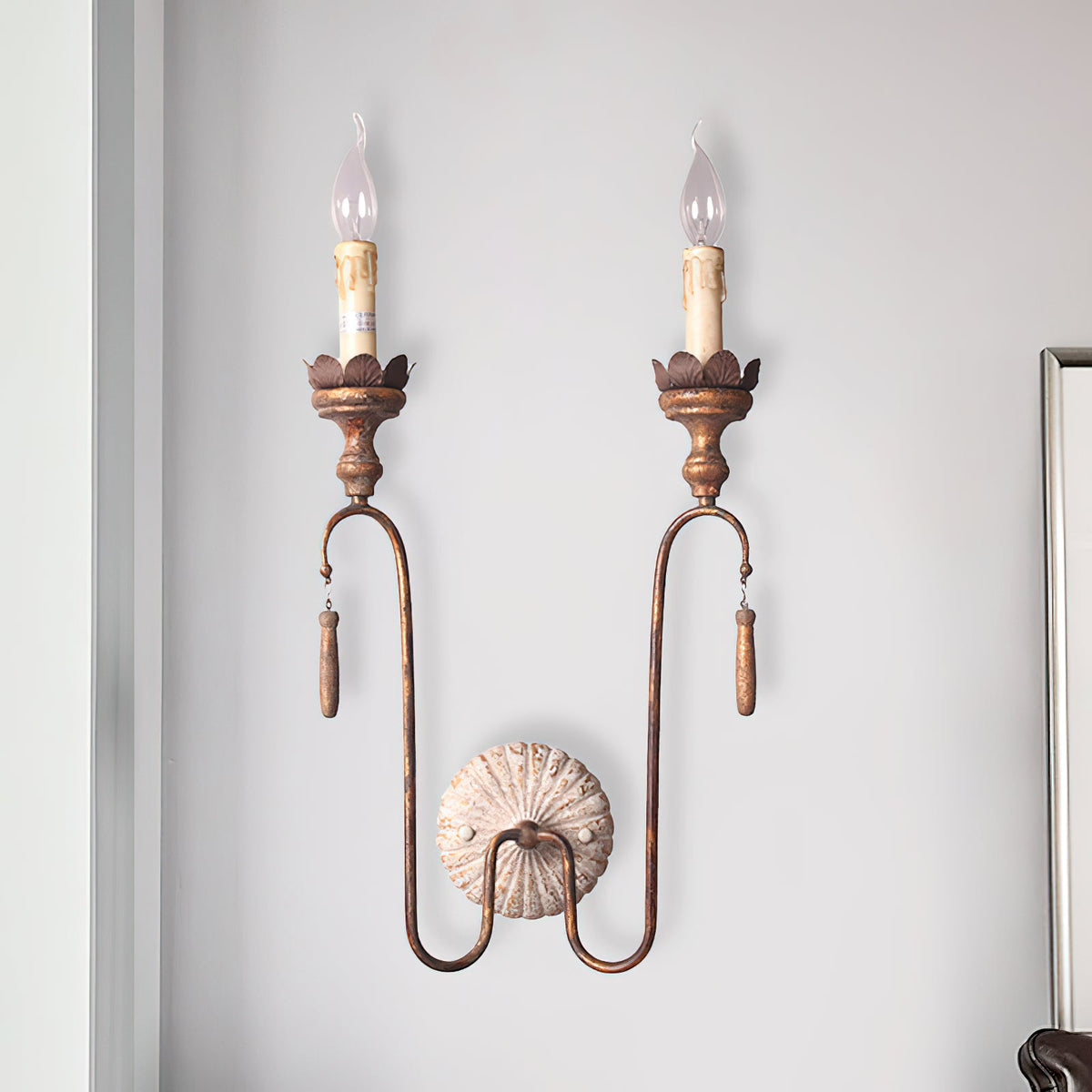 olivia-wall-lamp