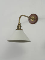 heirloom-wall-lamp