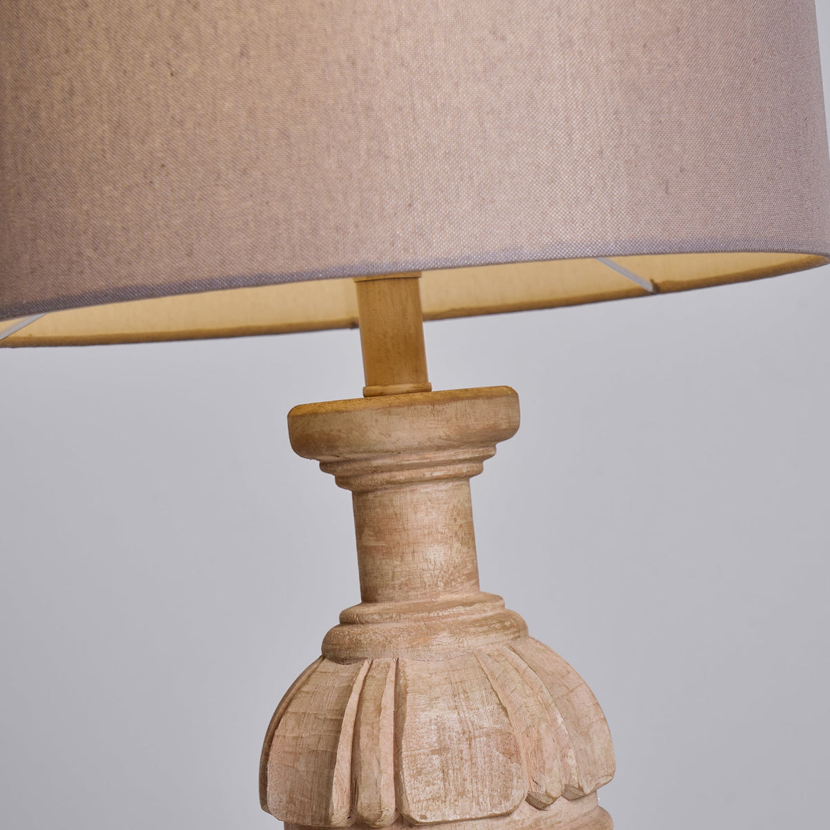 helena-table-lamp