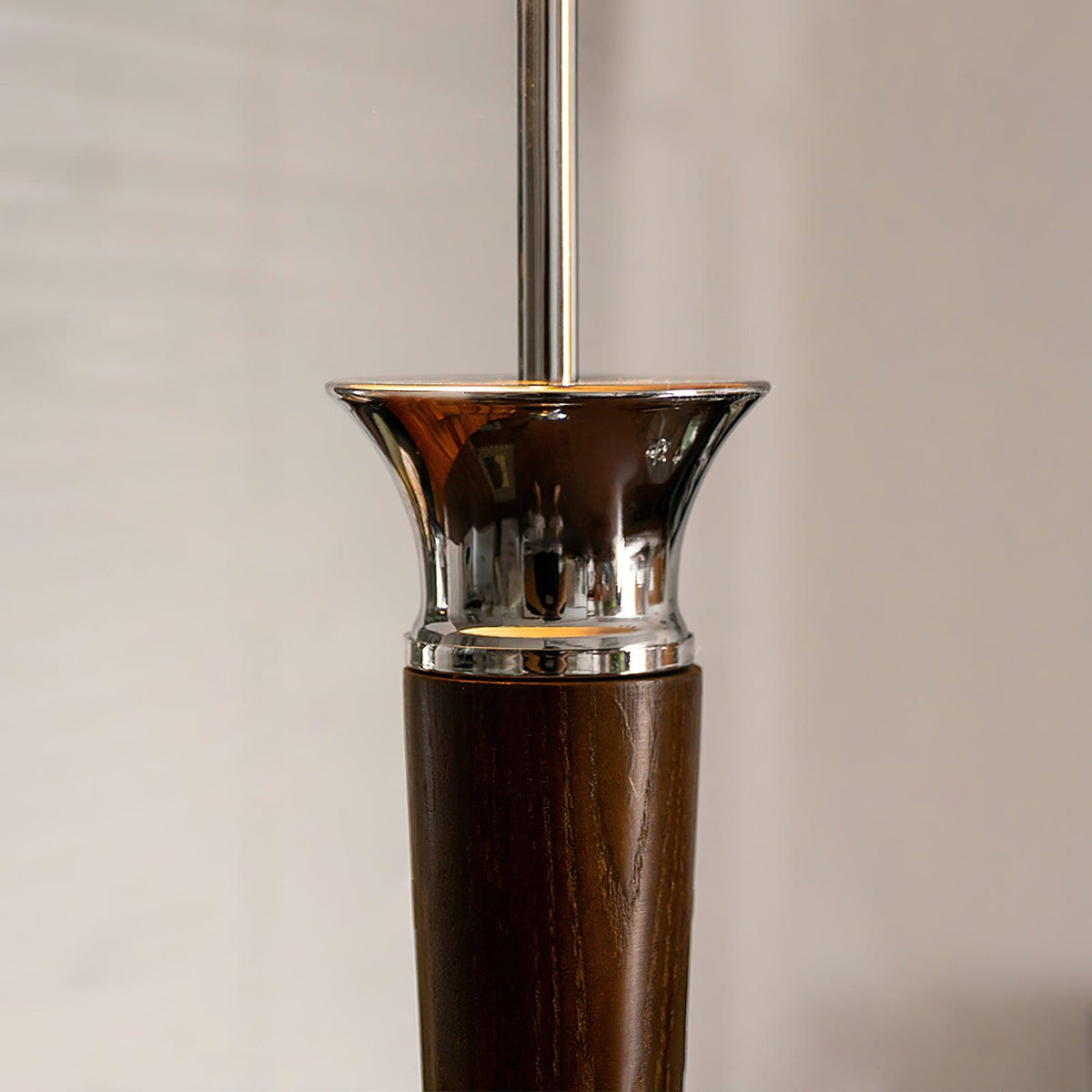 helmet-floor-lamp