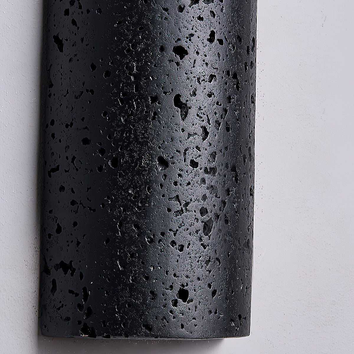 hobart-wall-lamp