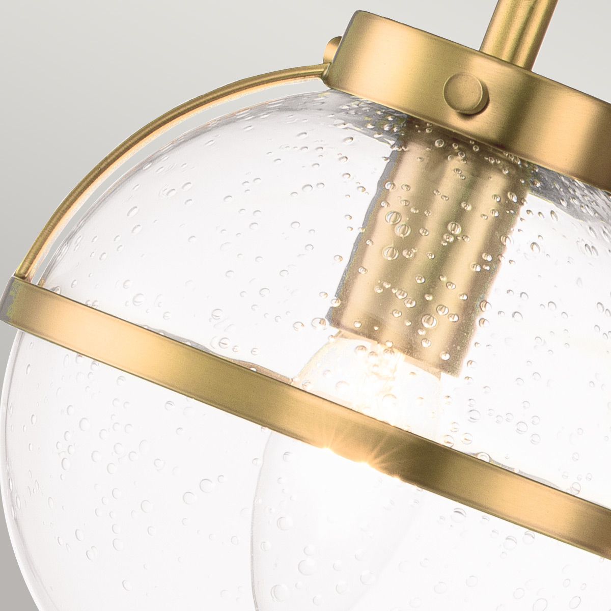 hollis-wall-lamp