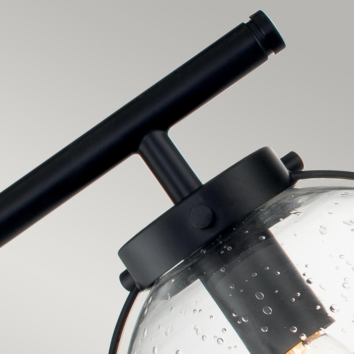 hollis-wall-lamp