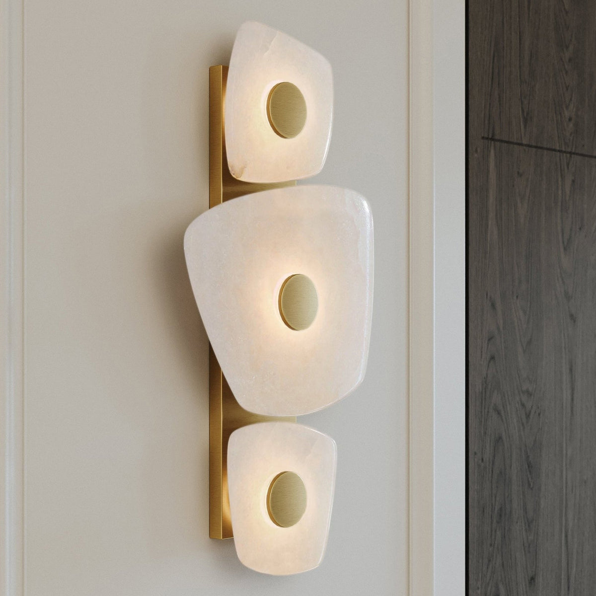 holmdel-alabaster-wall-lamp