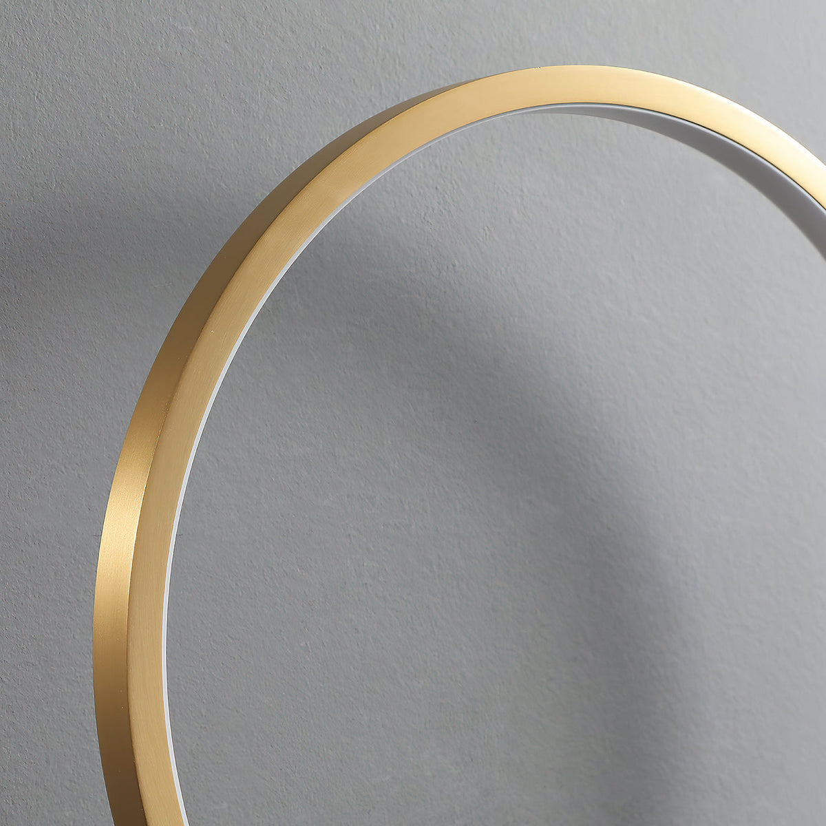 holy-brass-wall-lamp