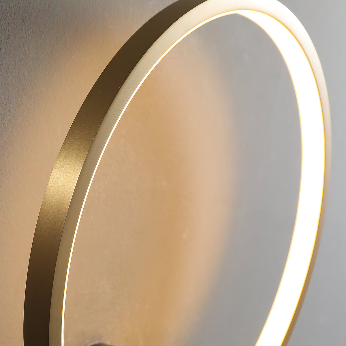 holy-brass-wall-lamp