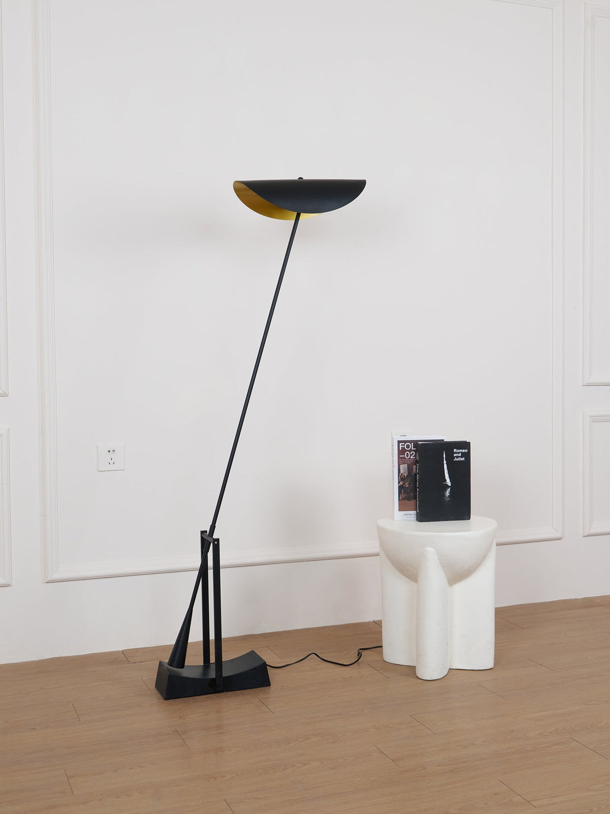 horizon-floor-lamp