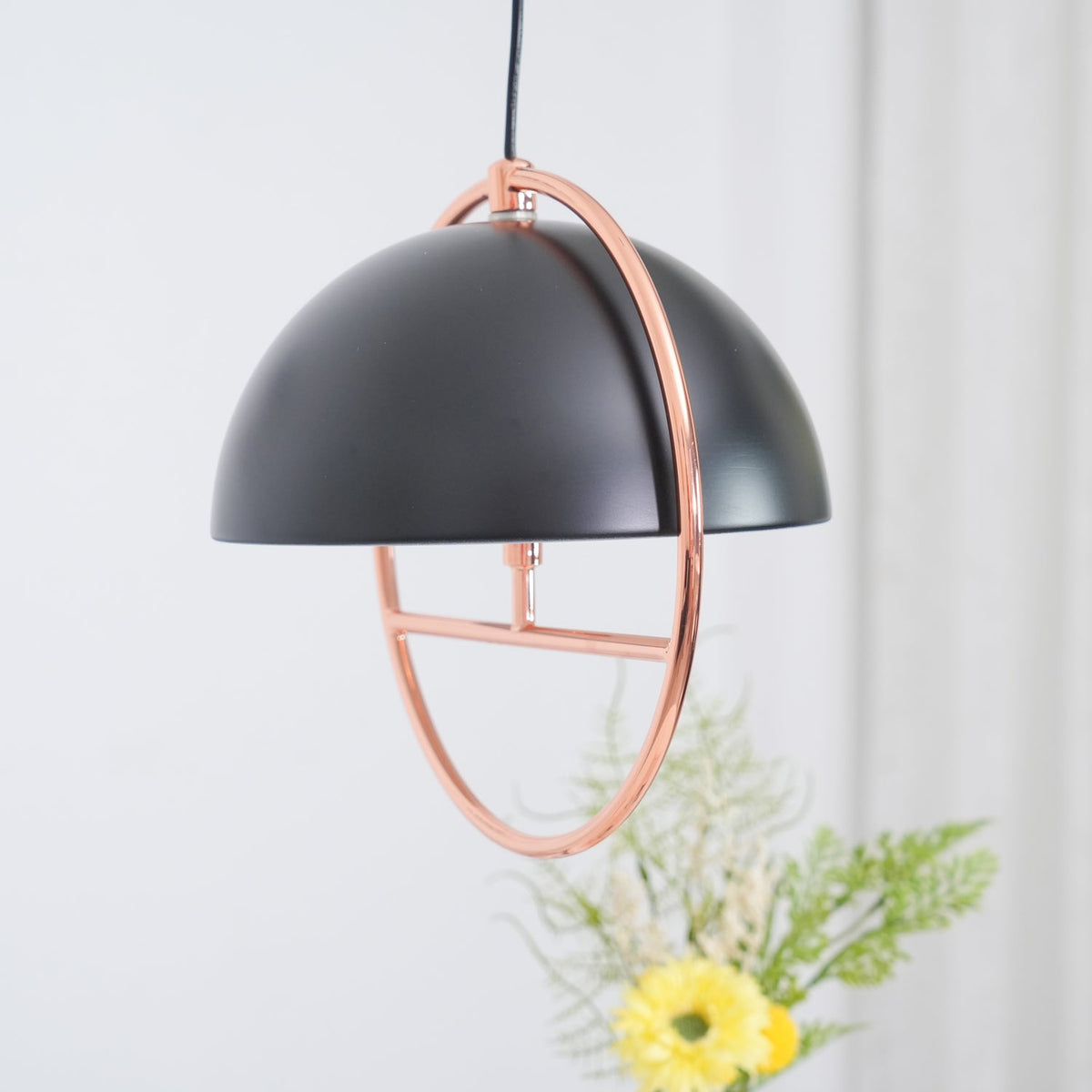 Huan Pendant Light – Modern Minimalist Metal Ceiling Lamp for Living and Dining Rooms