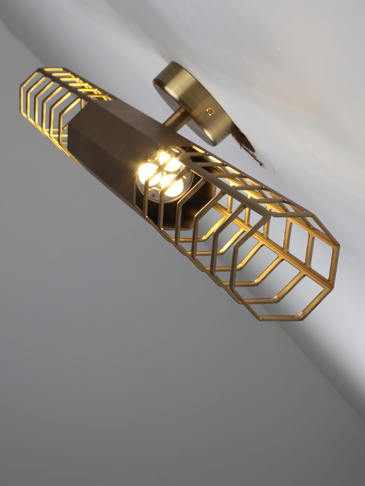 Hubble Hollow Wall Light