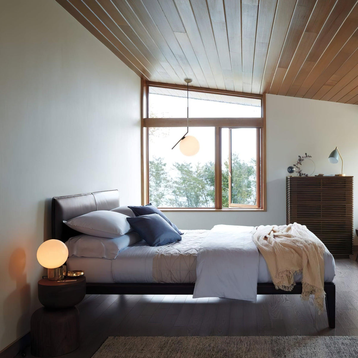 ic-pendant-light