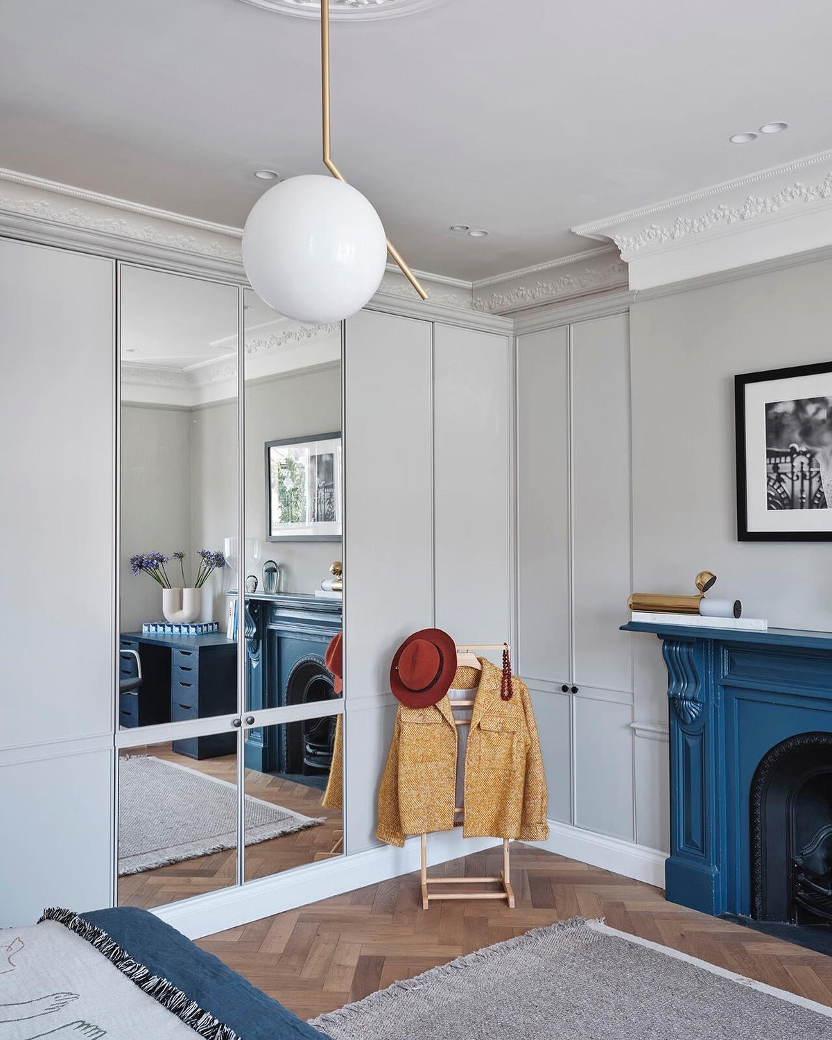 ic-pendant-light