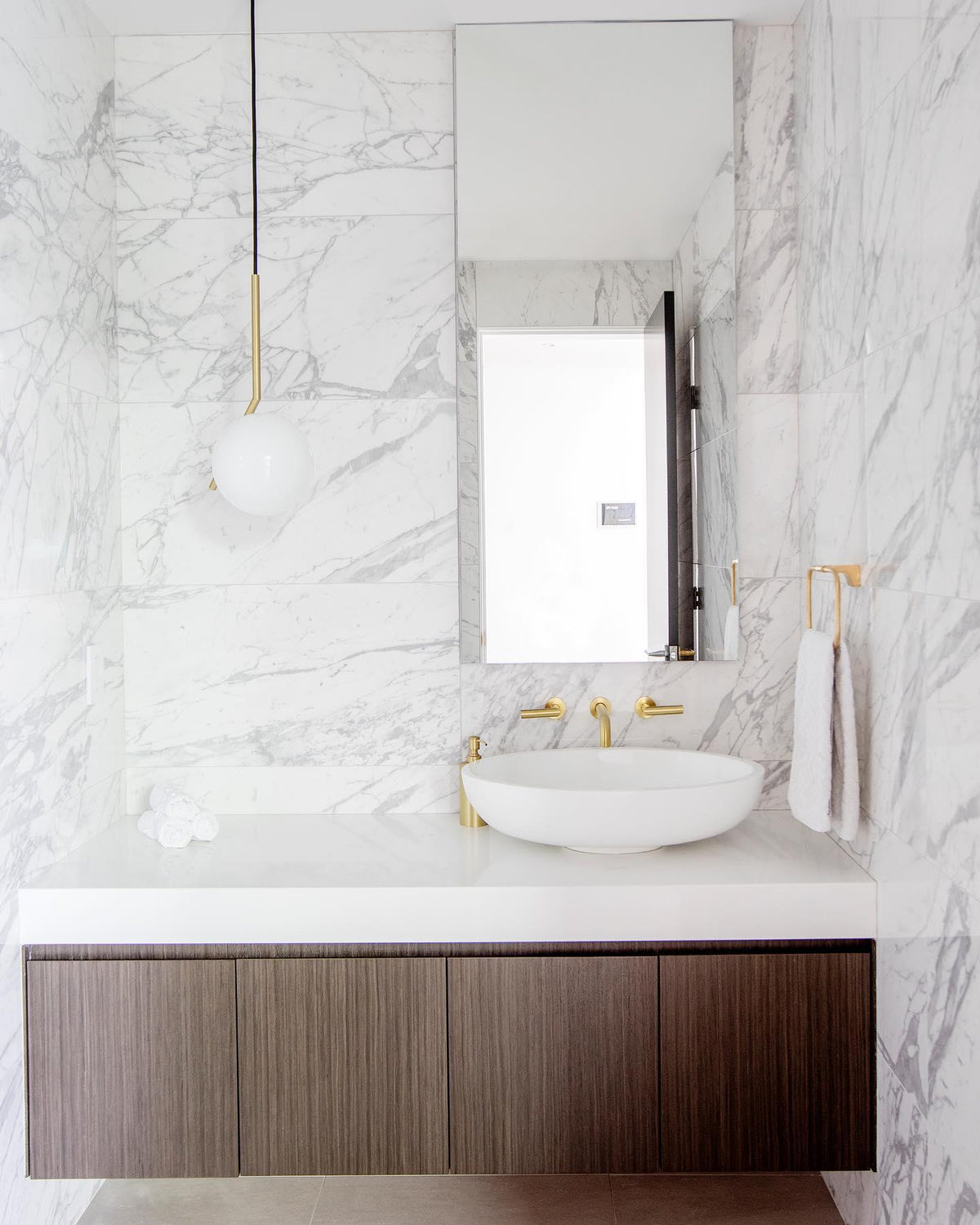 ic-pendant-light