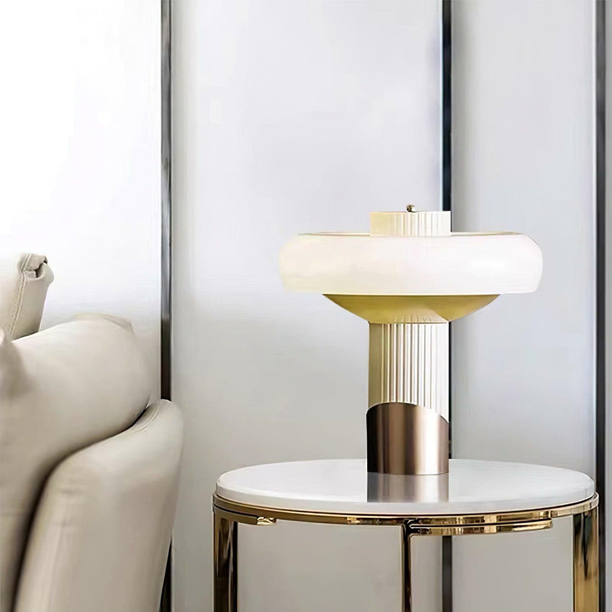 ilayda-table-lamp
