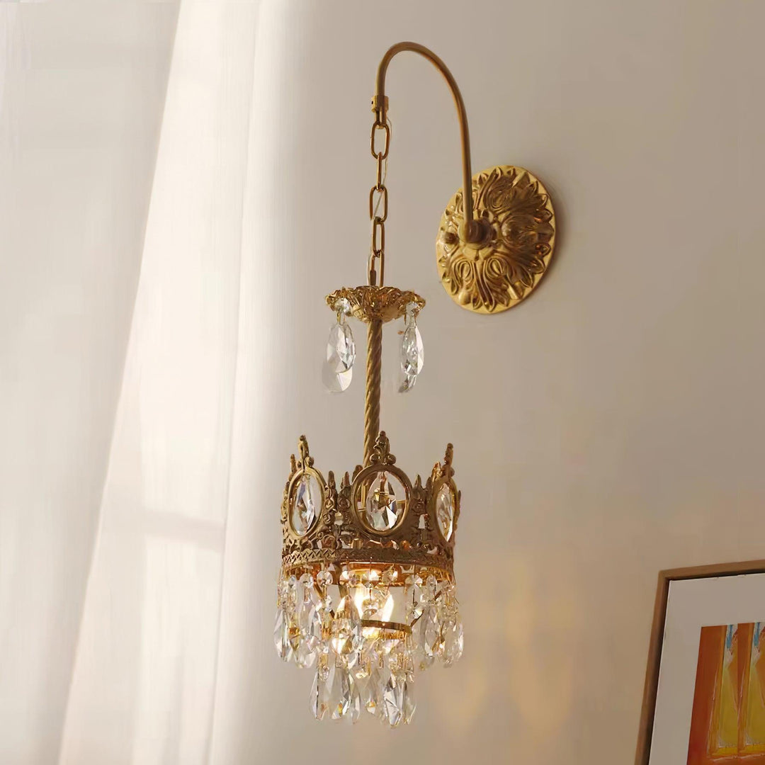 imperial-wall-lamp