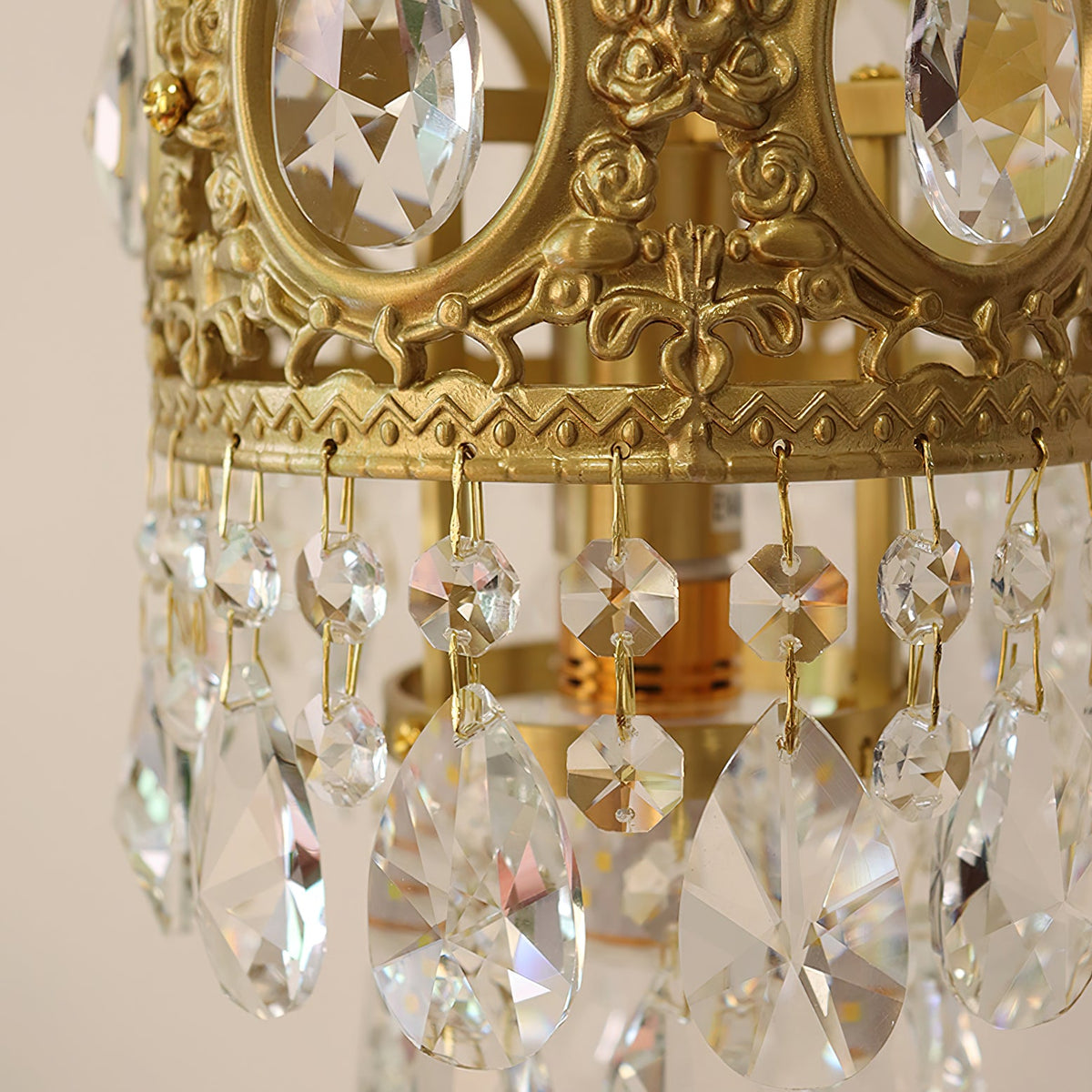 imperial-wall-lamp