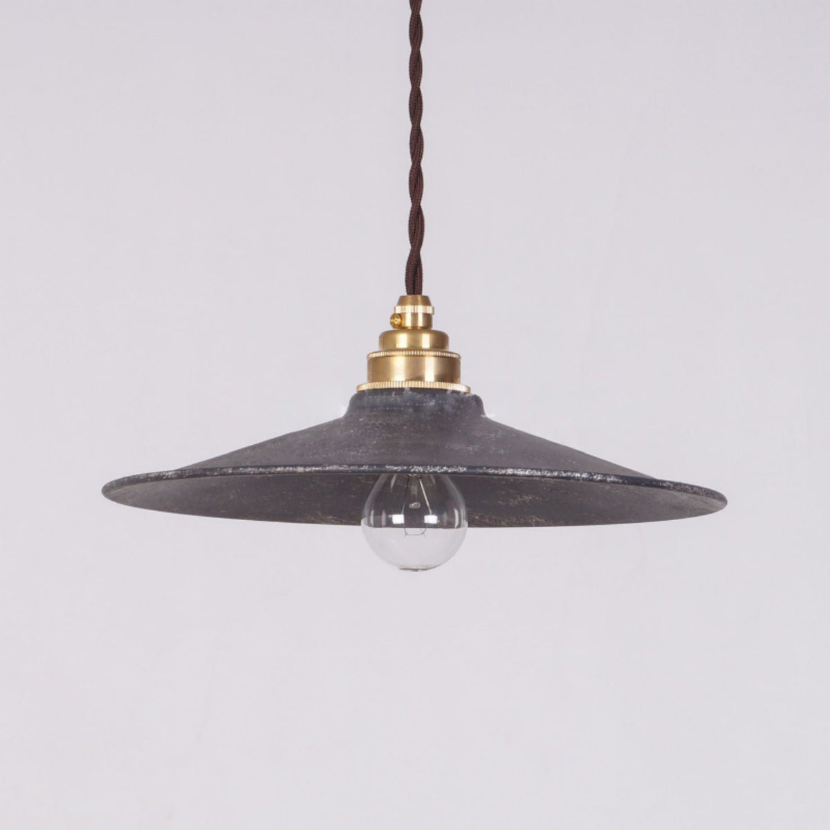 industrial-flat-pendant-light